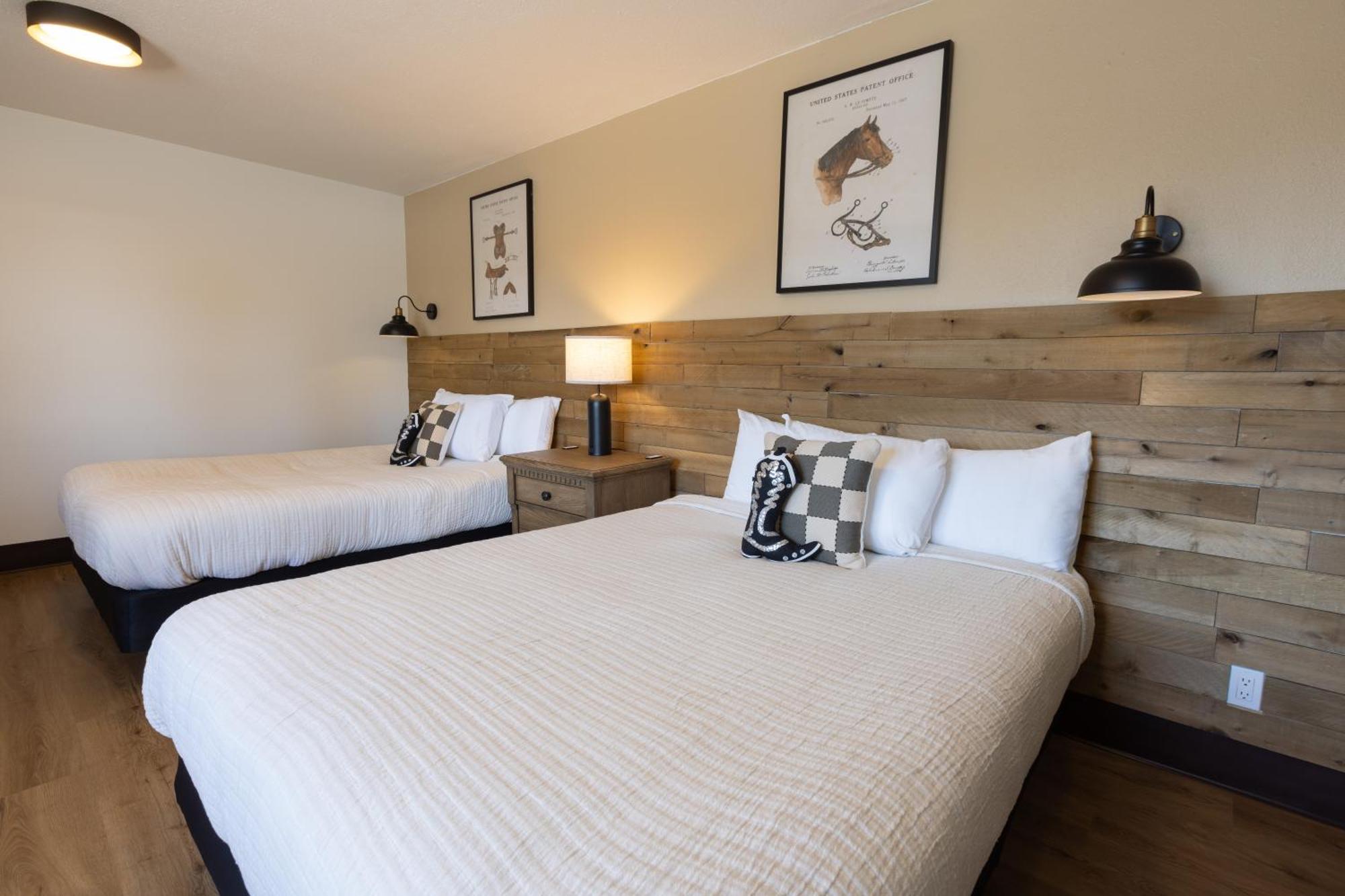The Golden Spur Hotel Panguitch Room photo